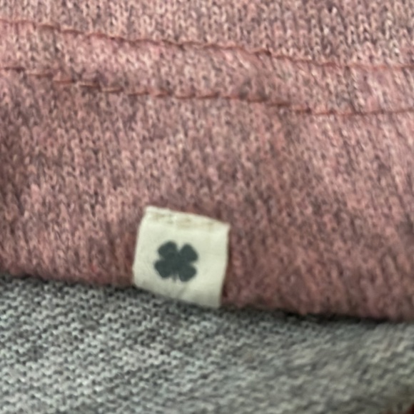 Lucky brand top size, small color, gray, and pink - Picture 3 of 5